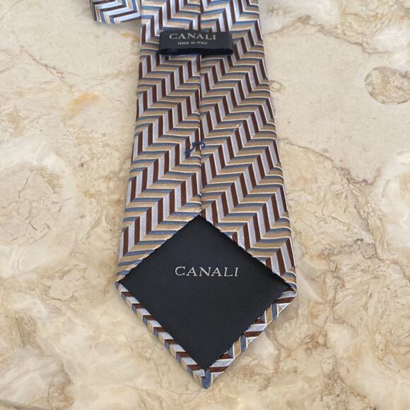 Canali 100% Silk Geometric Pattern Tie Made in Italy - Picture 6 of 9